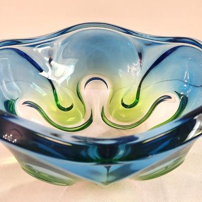 Lot #358 MIKASA Royal Symphony Blue/Green Bowl