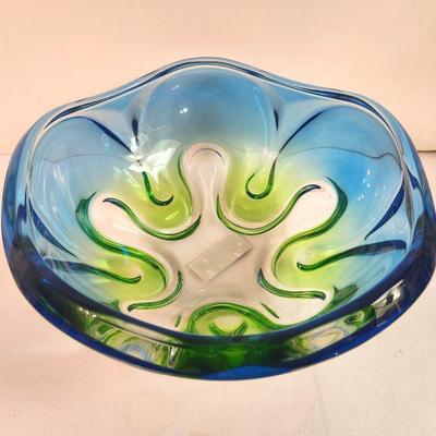 Lot #358 MIKASA Royal Symphony Blue/Green Bowl