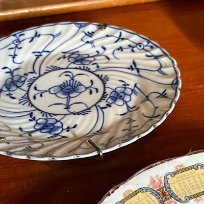 Lot 319 Plates & Tray
