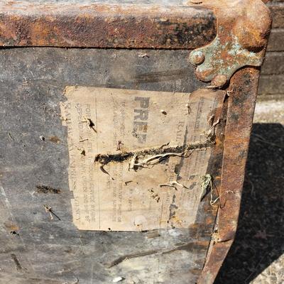 Well Traveled Trunk (B1-KD)