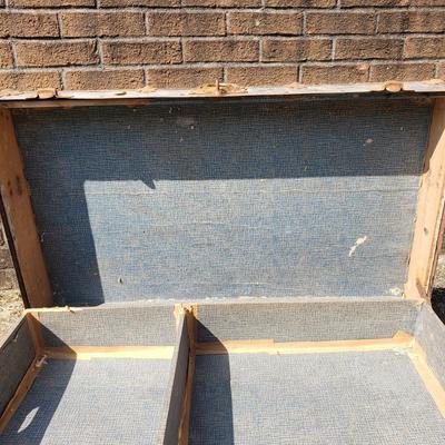 Well Traveled Trunk (B1-KD)