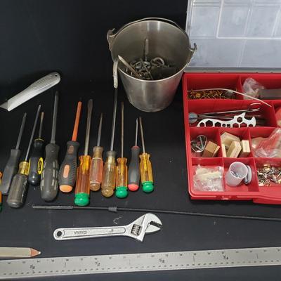 Miscellaneous Tools and Hardware (LR-KD)