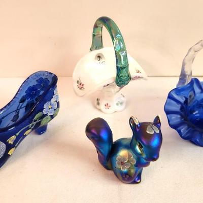 Lot #368 Fenton Art Glass Lot