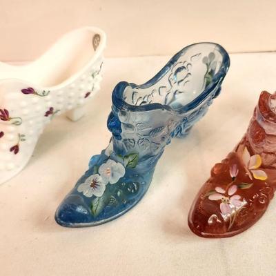Lot #377 Lot of 3 Fenton Art Glass Shoes