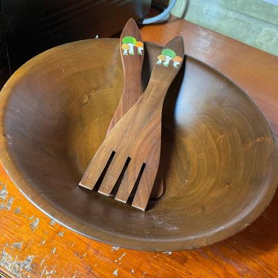 Lot 321 Wood Salad Bowl set