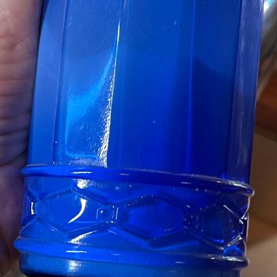 Lot 322 Coffee pot & Cobalt sugar jar