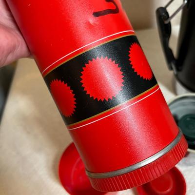 Lot 328 Thermoses