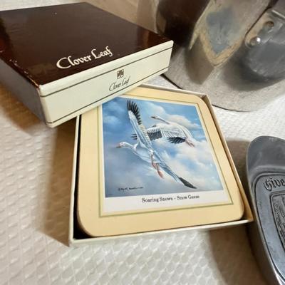 Lot 329 Lot of Kitchen items