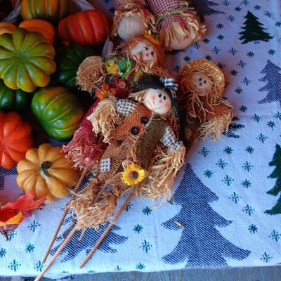 FALL DECORATIONS