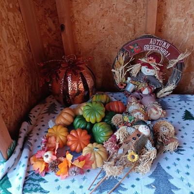 FALL DECORATIONS