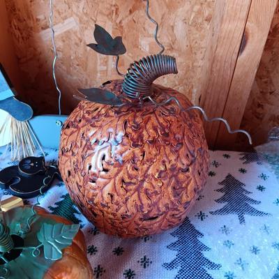 HALLOWEEN DECORATIONS