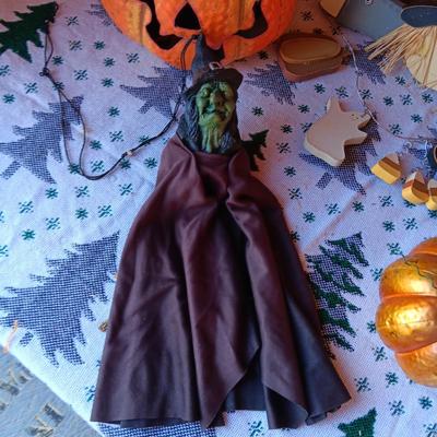 HALLOWEEN DECORATIONS