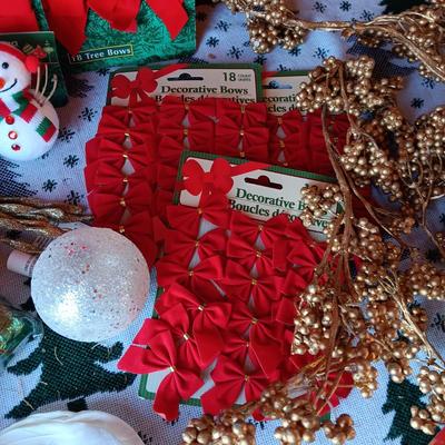 HOLIDAY CRAFT SUPPLIES