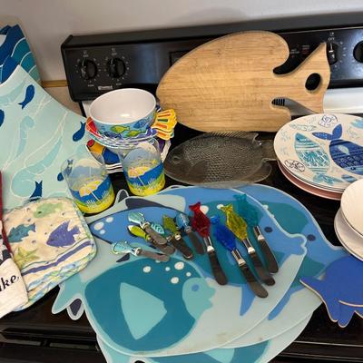 Lake/fish kitchen group