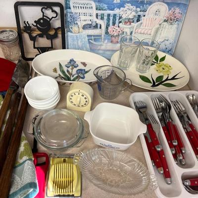 Silverware & misc kitchen items