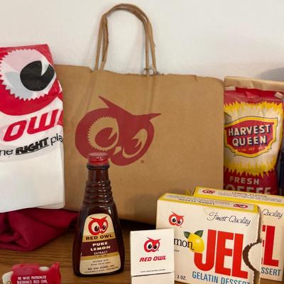 Vintage red owl, memorabilia