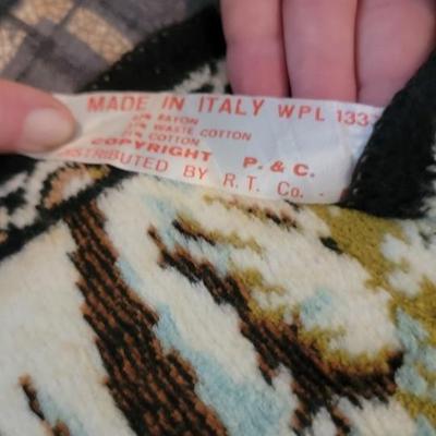 Miscellaneous bedding and linens