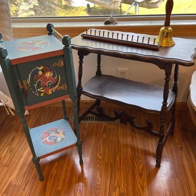 Two tables, bell & hooks