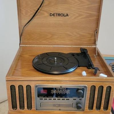 Detrola turntable, vinyl