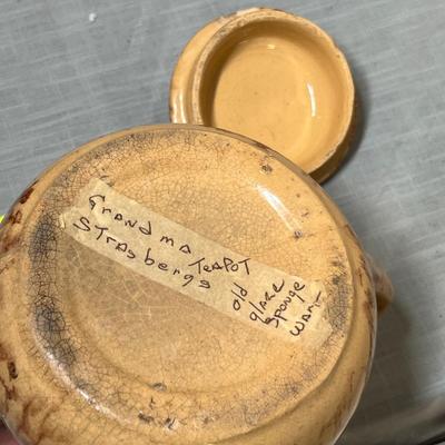 Lot 339 Antique Spongeware Teapot