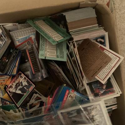 Huge lot of over 5,000 baseball cards