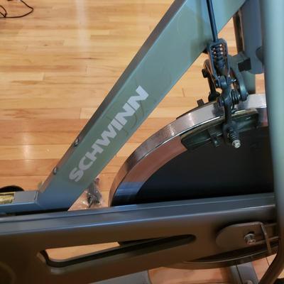 Schwinn DX 900 Indoor Cycle (LLR-KD)