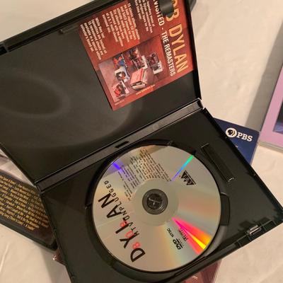 Concert DVDs & Daewoo DVD/VHS player with Remote (LLR-KD)