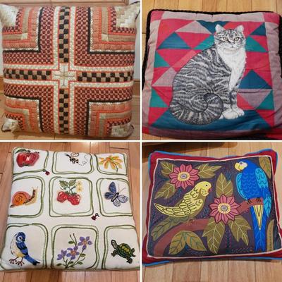 Four Decorative Accent Pillows (LLR-KD)