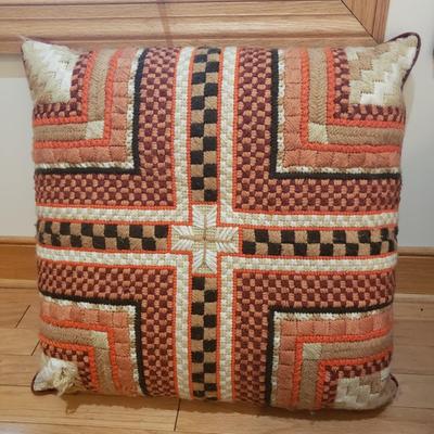 Four Decorative Accent Pillows (LLR-KD)