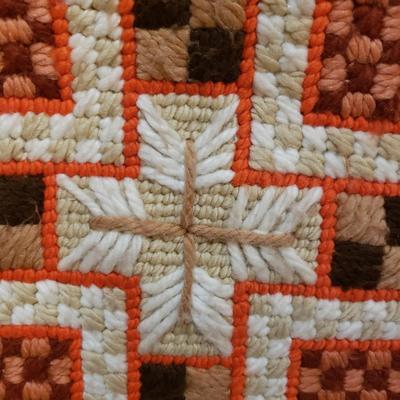 Four Decorative Accent Pillows (LLR-KD)