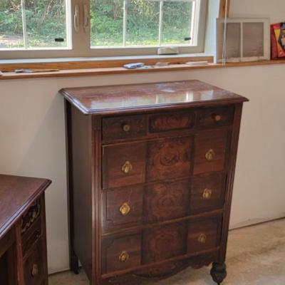 Chest of drawers and dresser with mirror