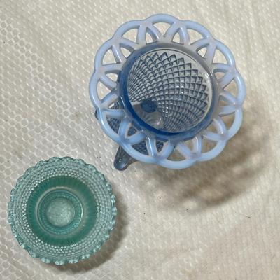 Lot 346 Opalescent Vase & nut dish