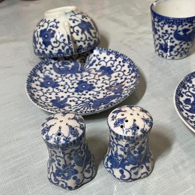 Lot 349 Phoenix ware items