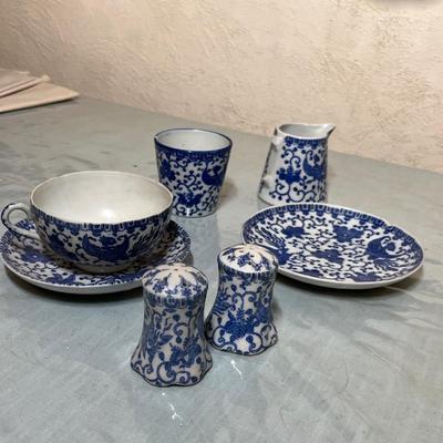 Lot 349 Phoenix ware items
