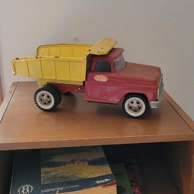 Tonka dump truck