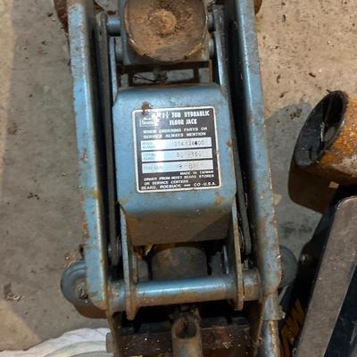 Garage and floor jacks