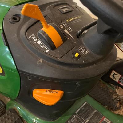 John Deere D110 riding mower