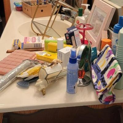 Misc bathroom and shelf