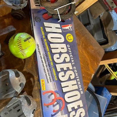 vintage rollerskates & horseshoes