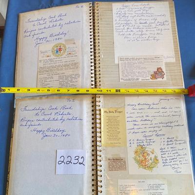 Neat Idea! Family and Friends Recipe Books