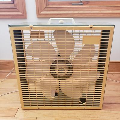 Two Hunter Two-Speed Box Fans (LLR-KD)