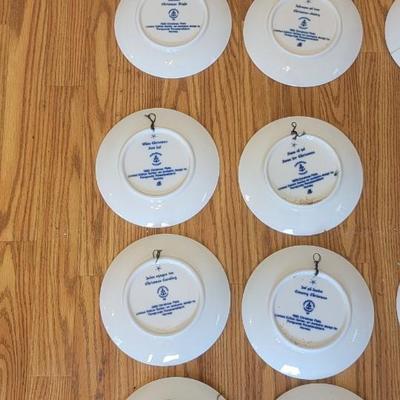 Lot of 19 collector plates