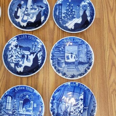 Lot of 14 Julen plates