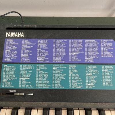 Yamaha electric keyboard - works