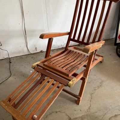 Vintage wood reclining lounger