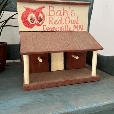 Bird houses and potted decor