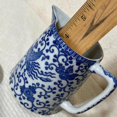Lot 351 Pheonix ware Syrup pitcher