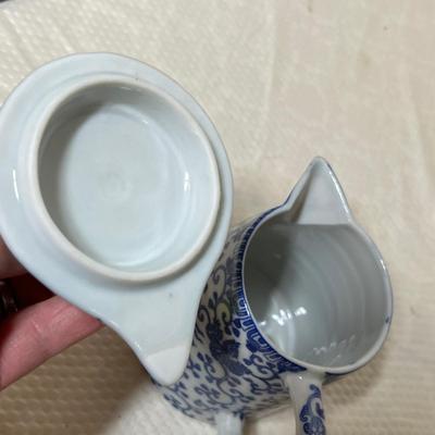 Lot 351 Pheonix ware Syrup pitcher