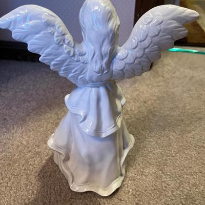 Sale Photo Thumbnail #181: Beautiful angel home decor in great condition 
No scrapes or dents and scratches
Southeast bedroom