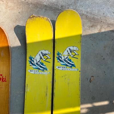 Vintage sporting goods package